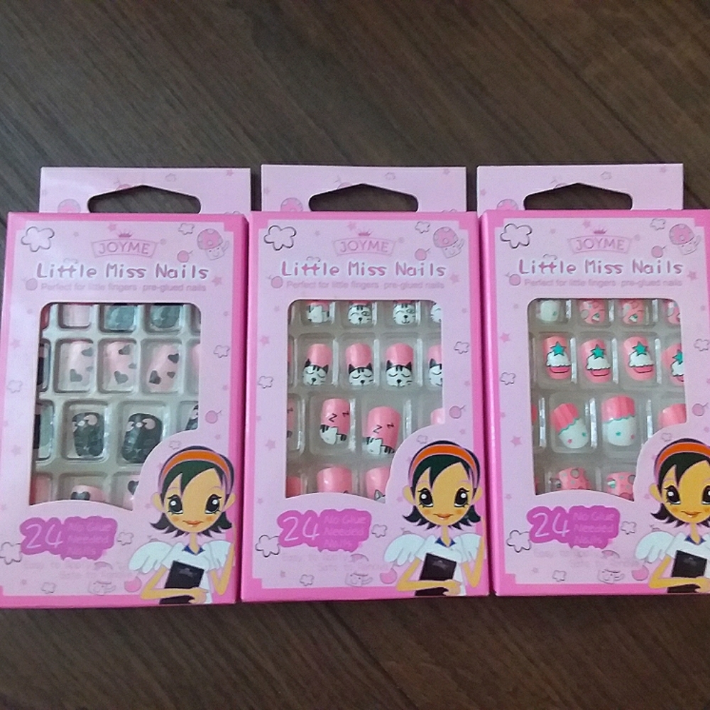 Joyme Girl's 24-piece Press on Nails (three patterns)